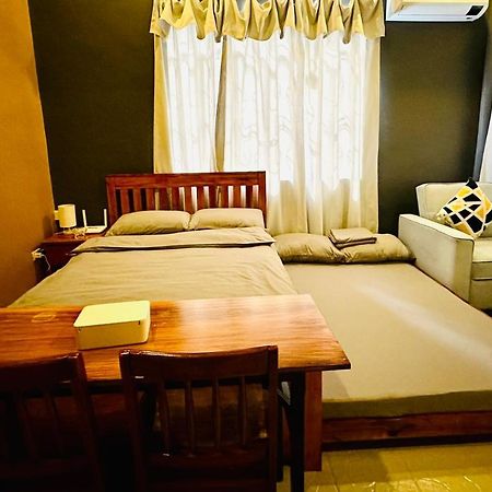 Balmano Place Bed and Breakfast Tagaytay City Buitenkant foto