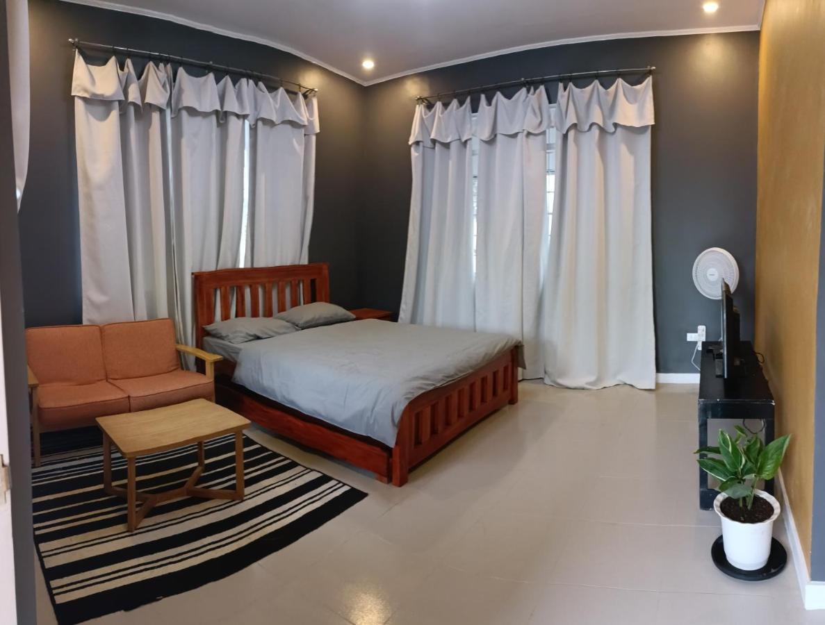 Balmano Place Bed and Breakfast Tagaytay City Buitenkant foto