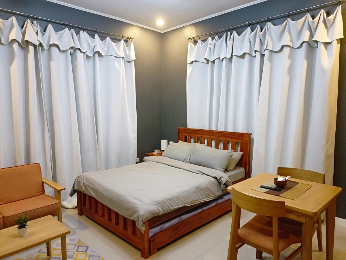 Balmano Place Bed and Breakfast Tagaytay City Buitenkant foto